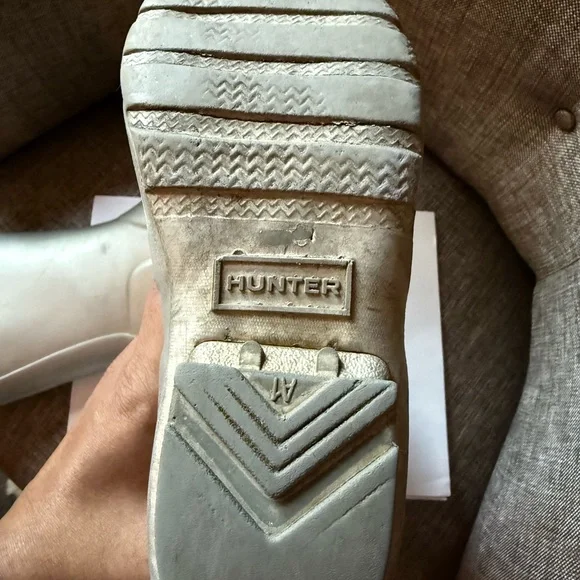 Hunter Unisex Metallic Silver Boots - Picture 9 of 9